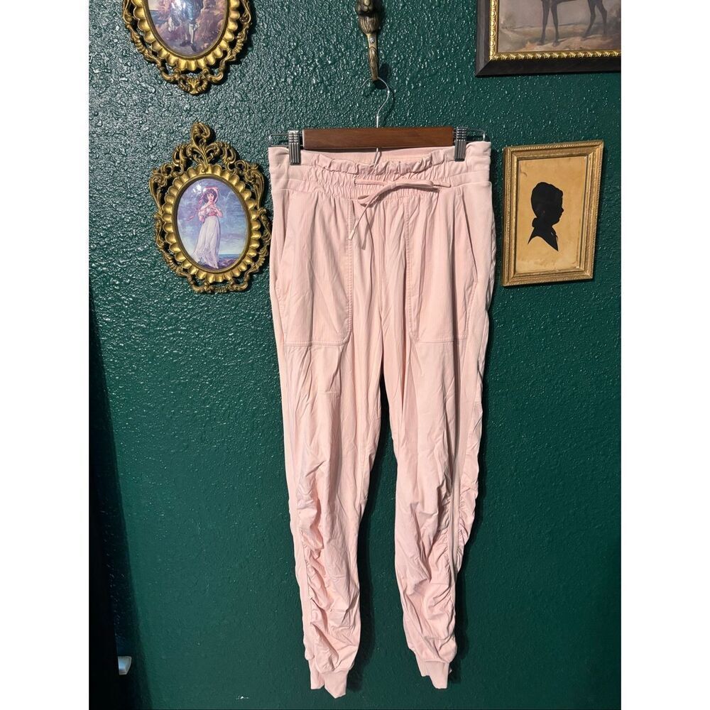 Lululemon Beyond the Studio Jogger Sz 6 Pink Mist